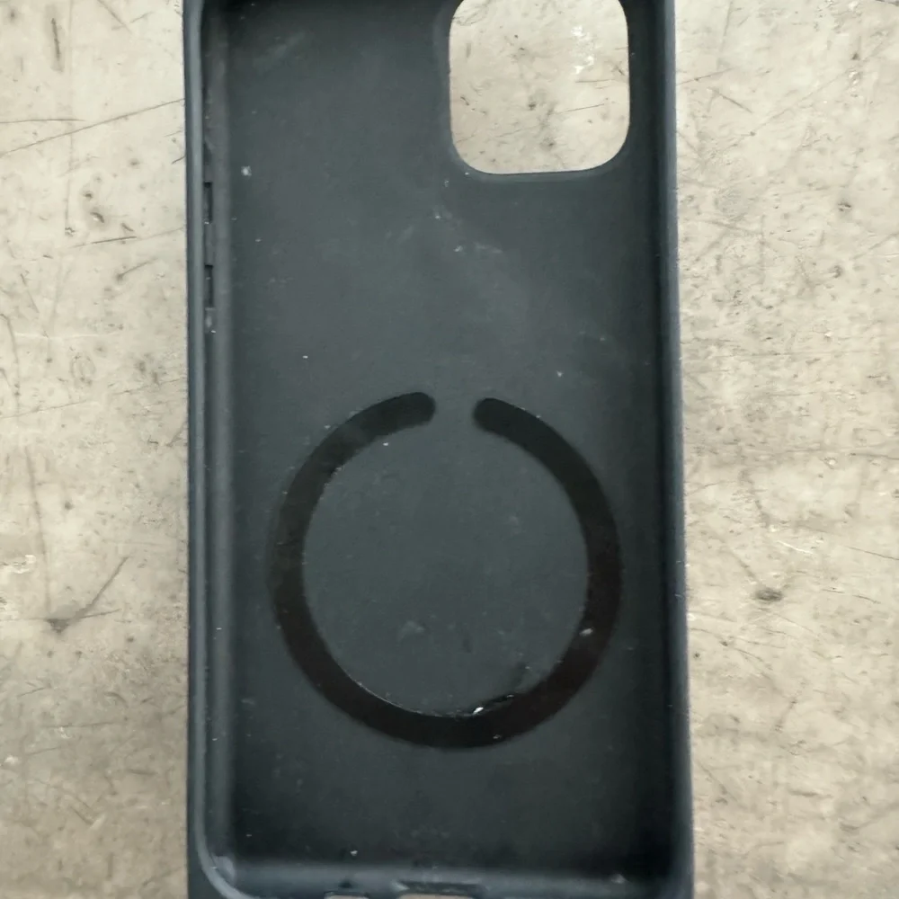 FLAUNT iPhone 11 Pro case with pop socket/attached wallet! CUTE & CONVENIENT🖤!